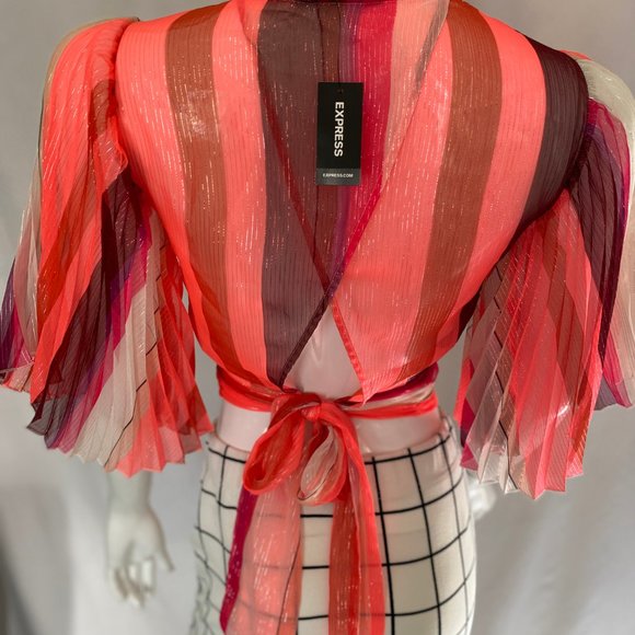 NEW SHIMMER TOP - Picture 3 of 9